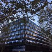 11/11/2016 Edificio BlueBuilding de Zurich Seguros.

Grupo Zurich en España ha inaugurado el edificio de oficinas BlueBuilding, un edificio remodelado por el arquitecto Rafael de La Hoz que cuenta con ocho plantas y una superficie total de 9.208 metros cuadrados, permitiendo albergar oficinas de entre 300 y 1.200 metros cuadrados.

POLITICA CATALUÑA ESPAÑA EUROPA BARCELONA ECONOMIA
ZURICH SEGUROS